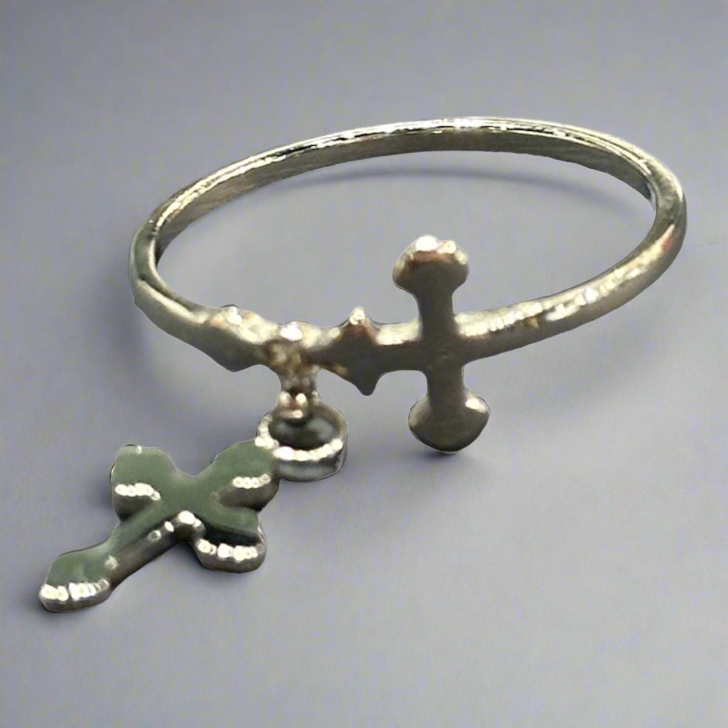 Double hanging cross