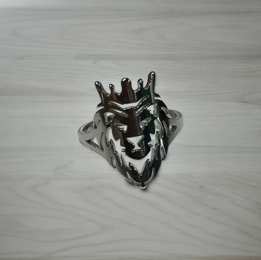Silver Crowned Lion Medium