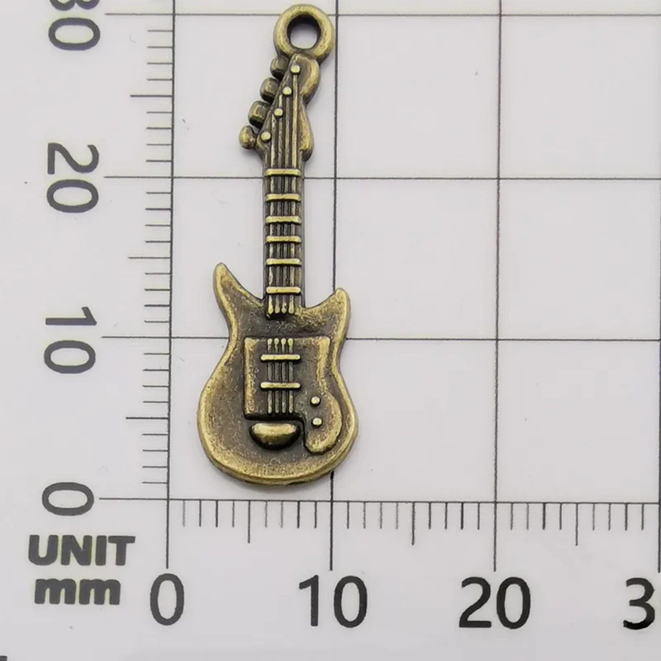 Pendant: Musical instruments notes