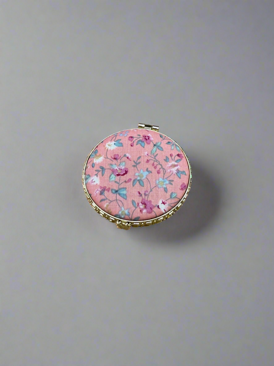 Compact Mirror