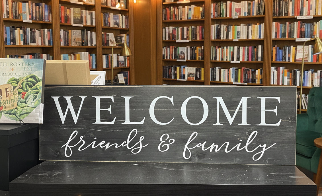 Wall Decor: Welcome friends and family
