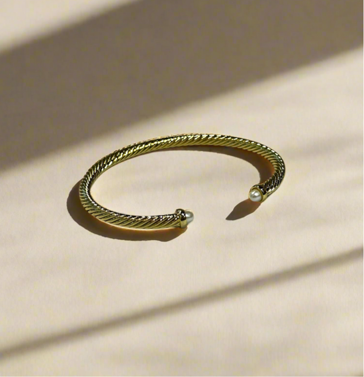 Bracelet: Gold Jeweled Open Bangle