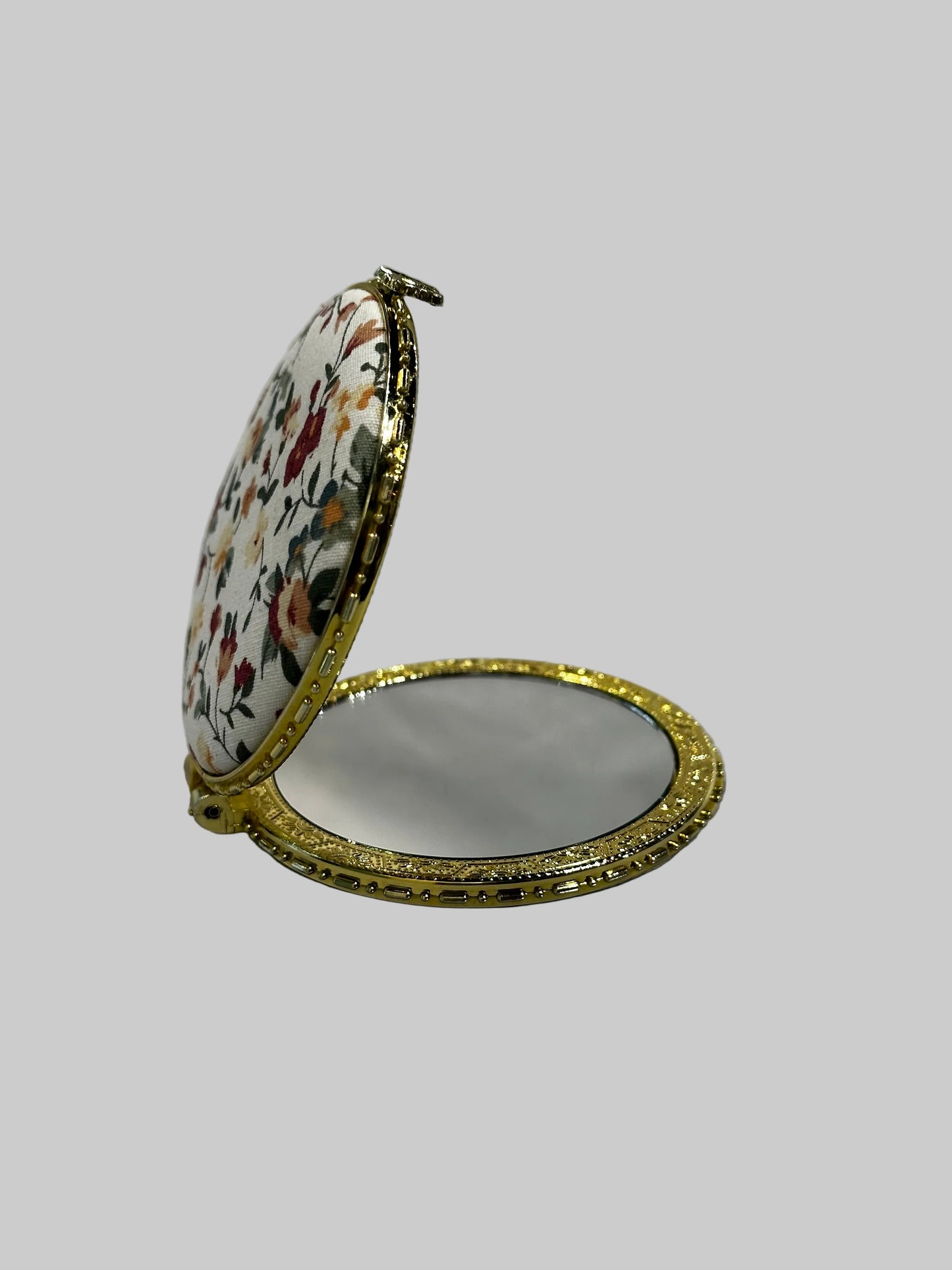 Compact Mirror