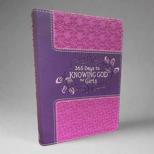 365 Days to Knowing God for Girls