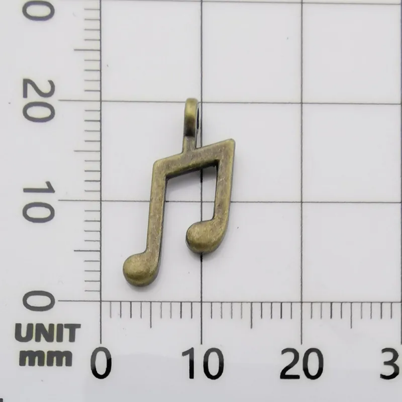 Pendant: Musical instruments notes
