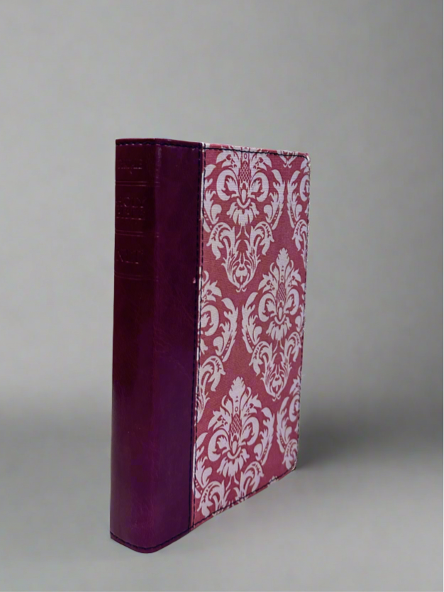 NLT Holy Bible Compact Edition