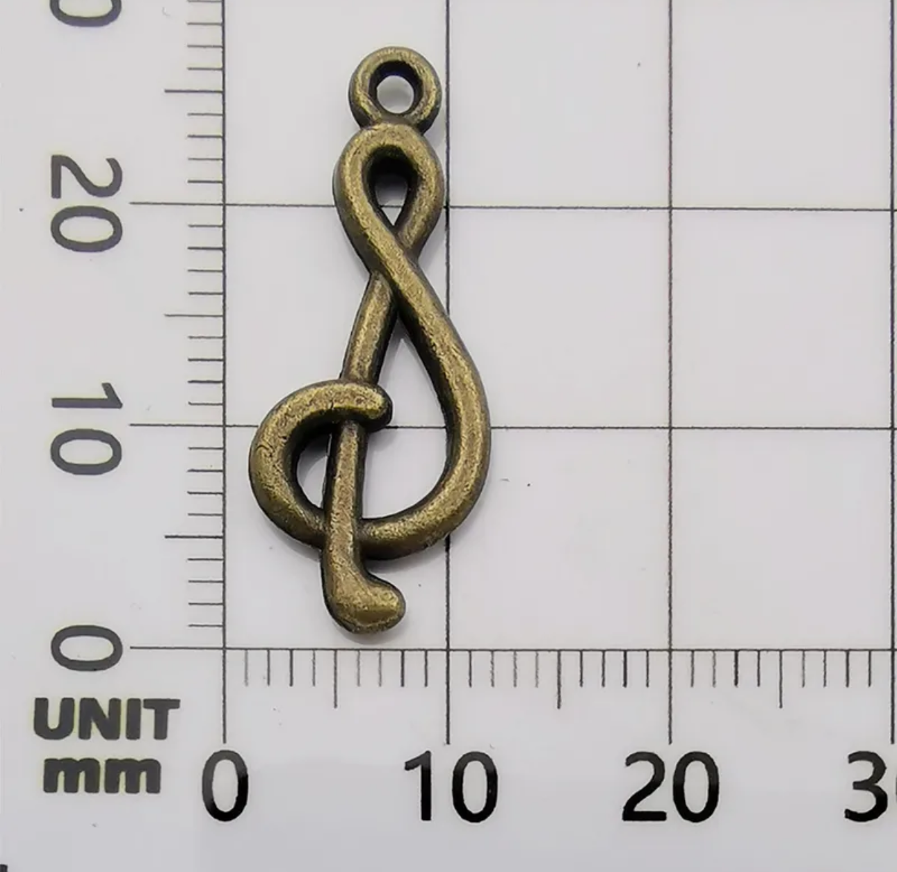 Pendant: Musical instruments notes