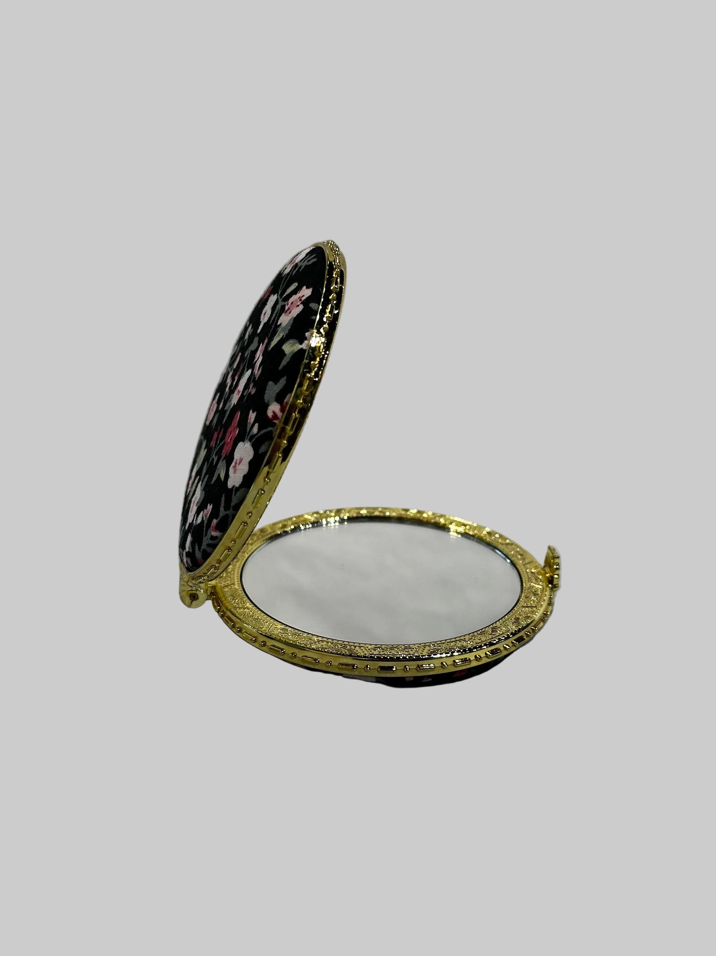 Compact Mirror