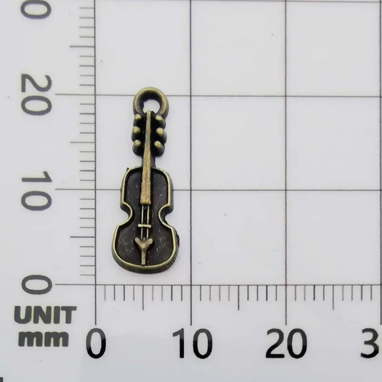 Pendant: Musical instruments notes