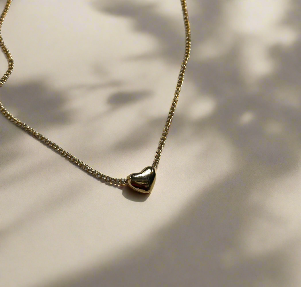 Gold heart necklace