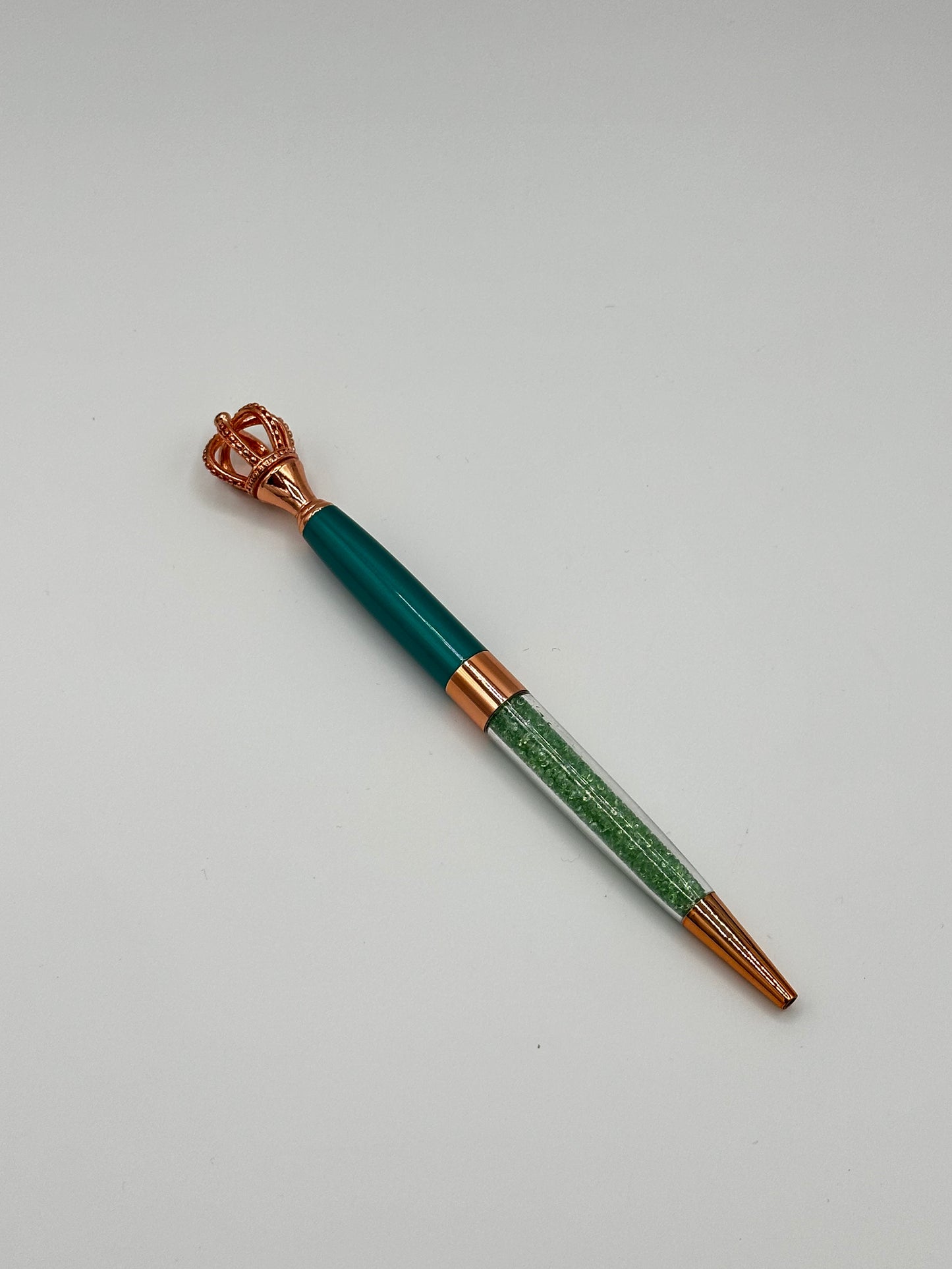 Pen: Crown top