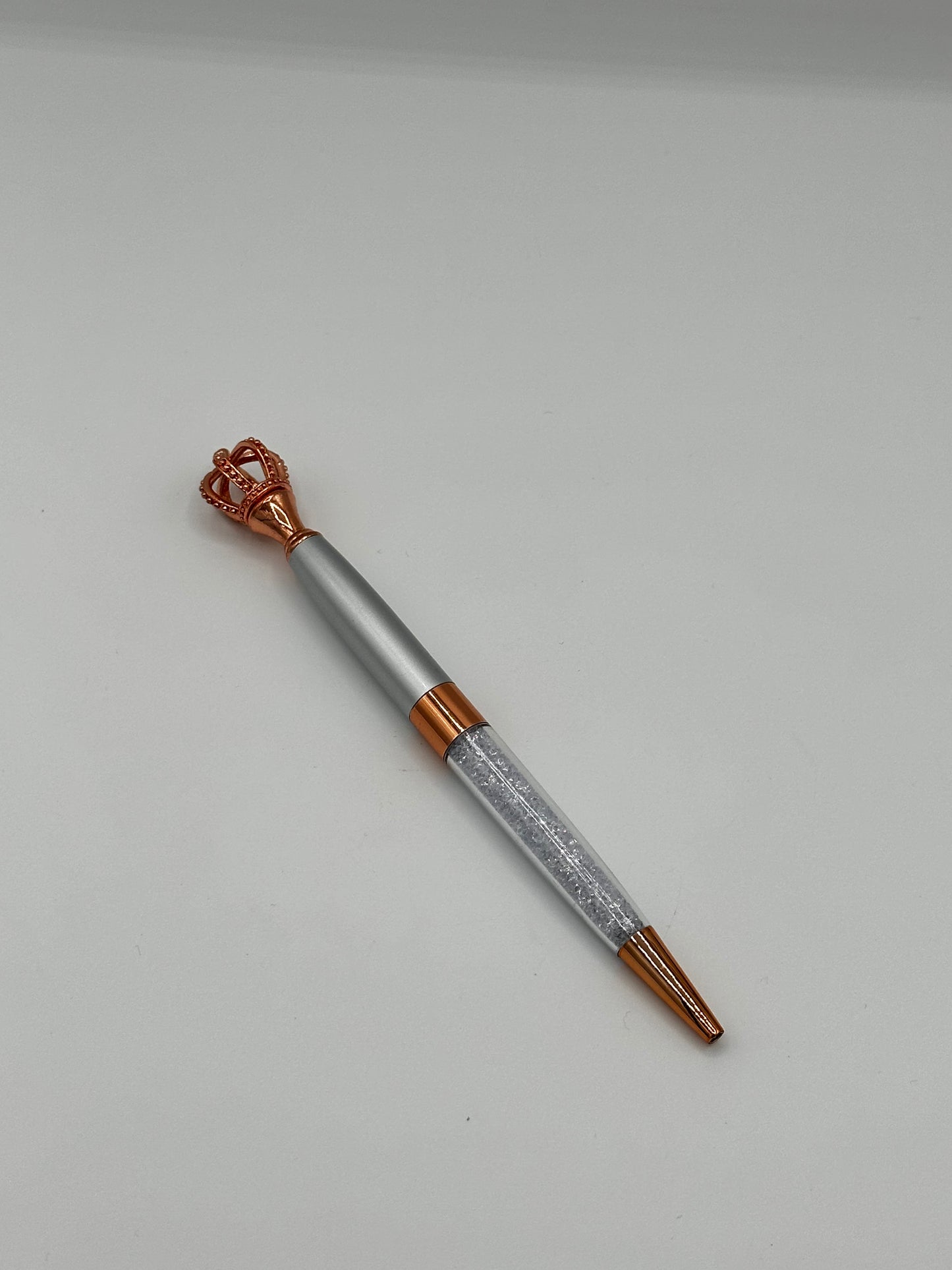 Pen: Crown top