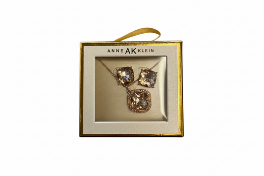 Necklace and Earring set